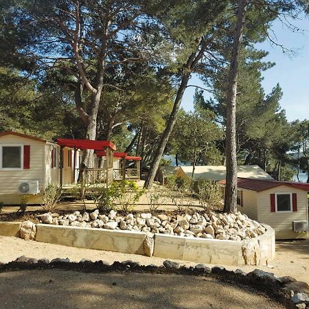 Victoria Mobilehome Camping Village Poljana Mali Losinj Exterior photo